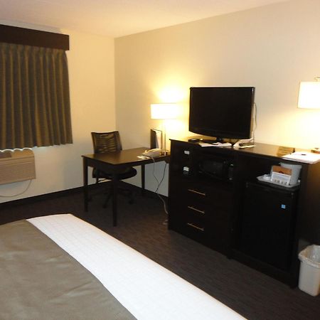Baymont By Wyndham Owatonna Hotel Ngoại thất bức ảnh